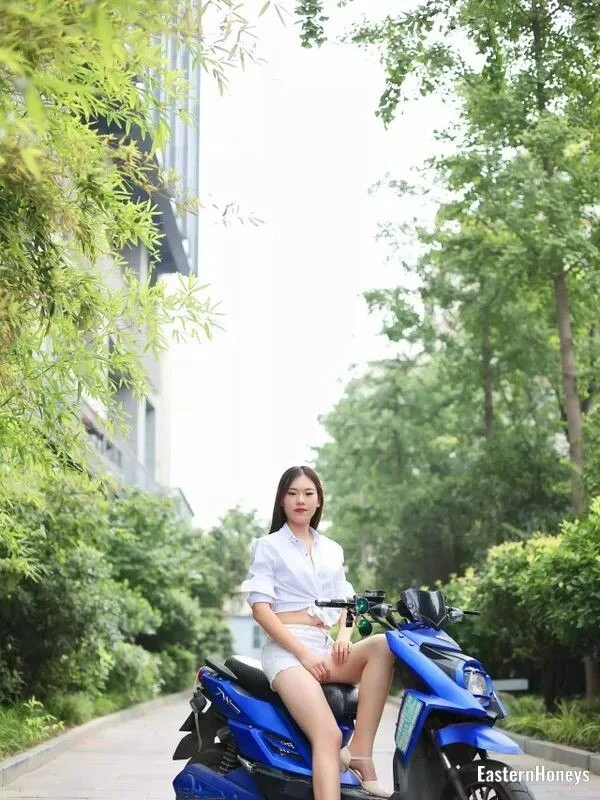 JingYi Xie Profile image 2
