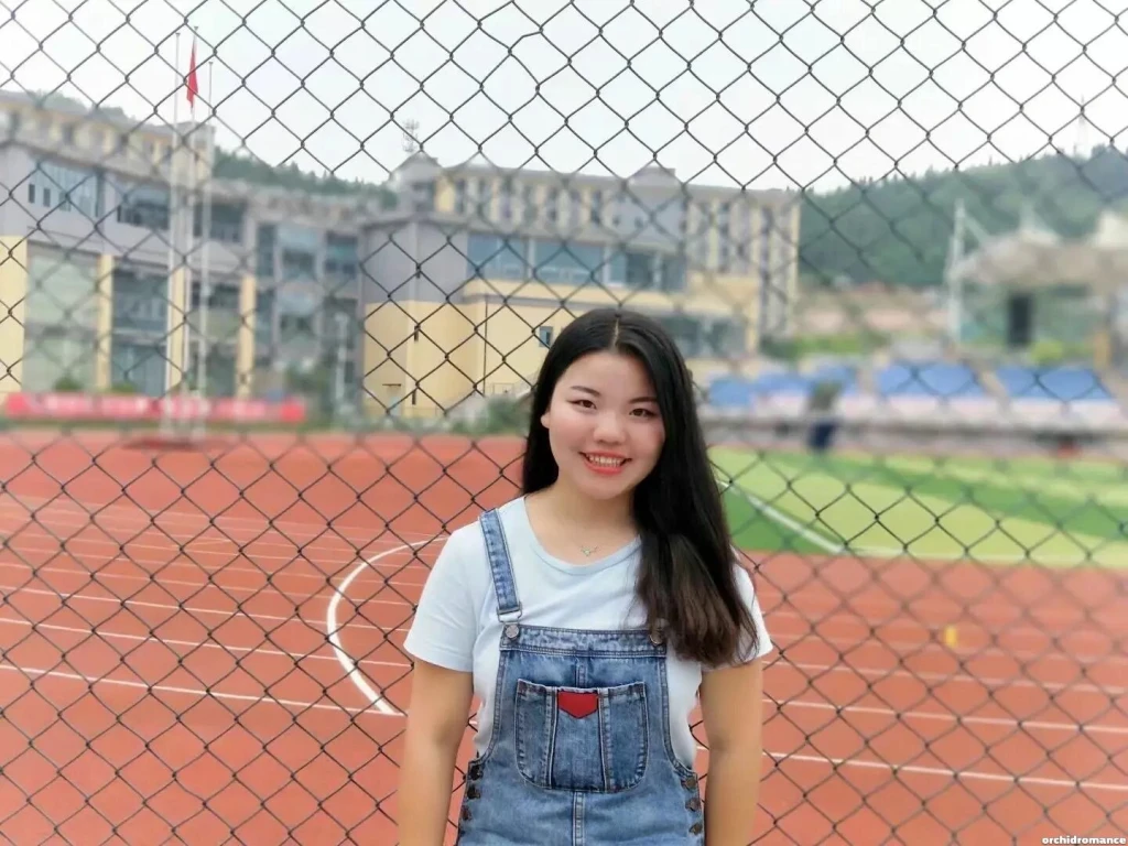 Yuqin Profile image 3