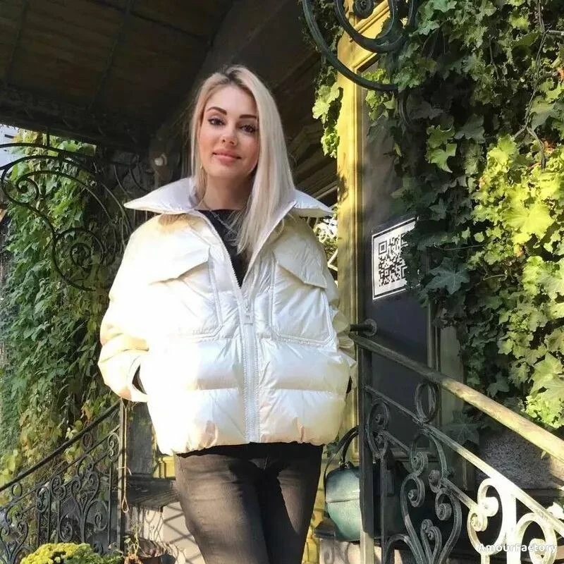 Karina Profile image 4