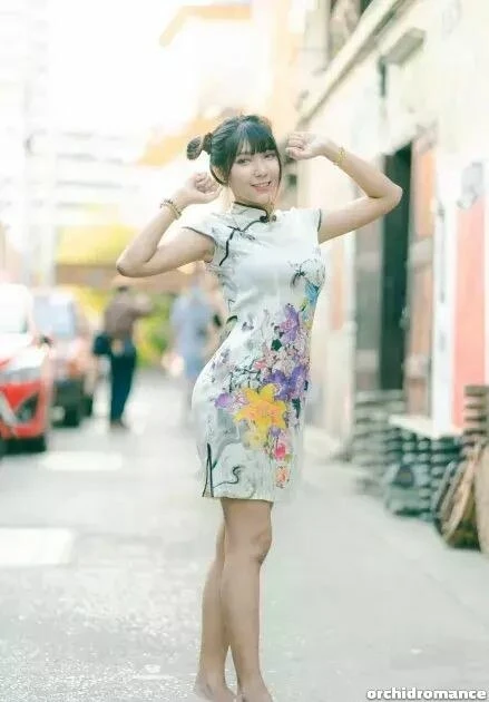 Monsinee Profile image 4