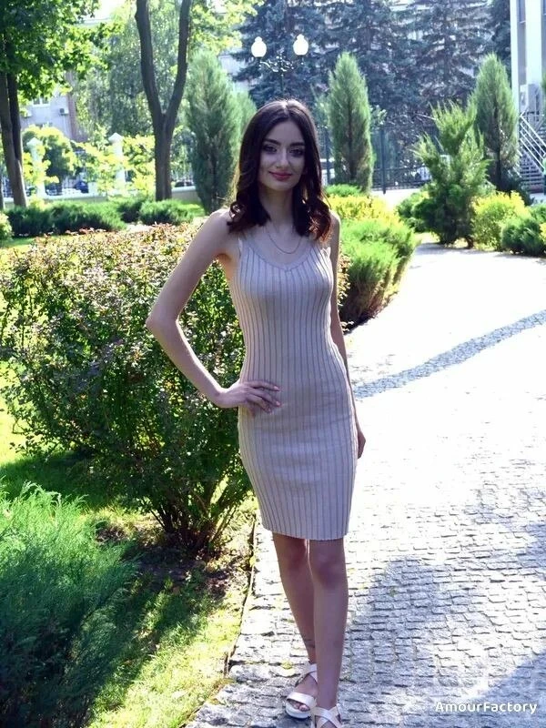 Nina Profile image 3