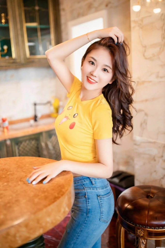 Junxia Profile image 2