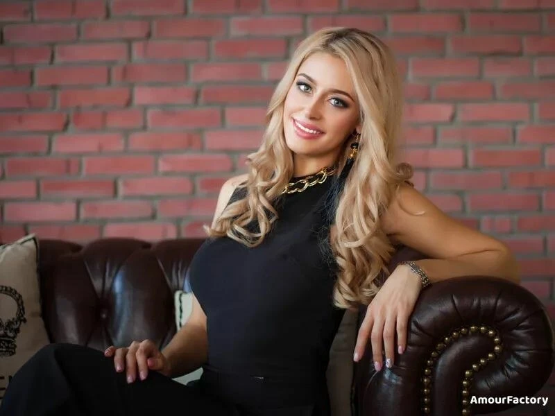 Oksana Profile image 1