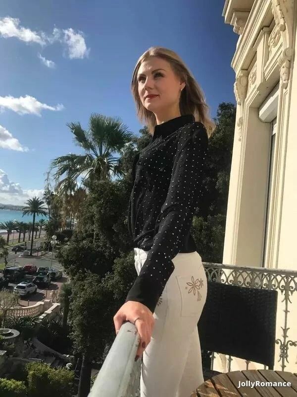 Lesya Profile image 4