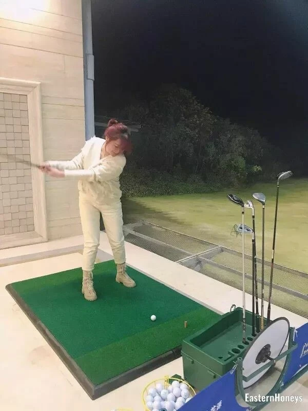 Yingyu Chen Profile image 2